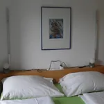 Haus Edith Privathaus Mit Gaestezimmern Rum i privatbostad Bregenz